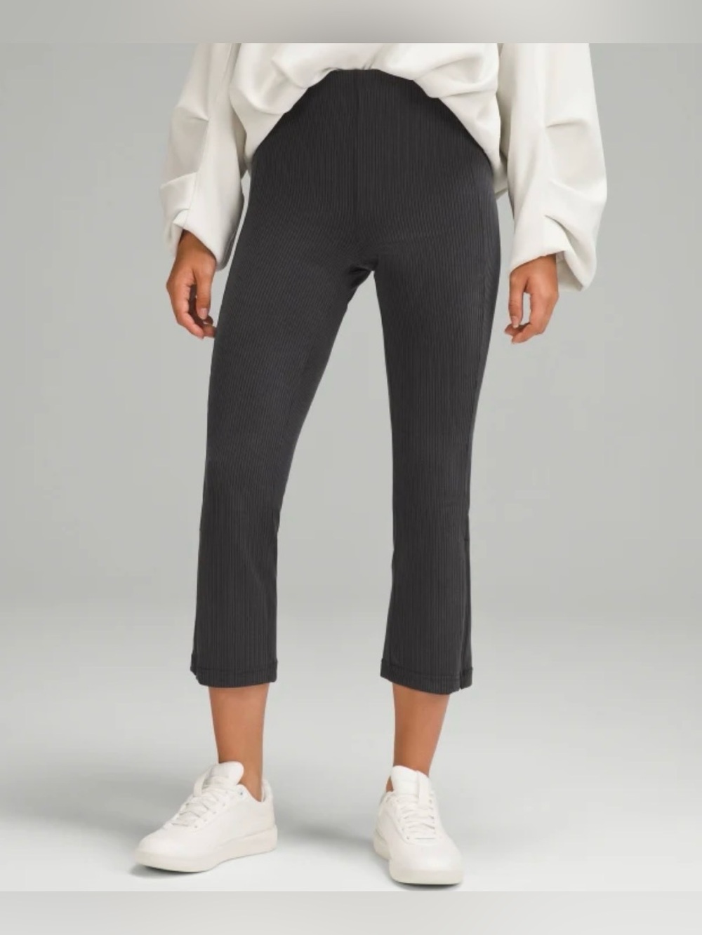 Lululemon Women’s Ribbed Softstreme Zip-Leg High-Rise Cropped 25" Dark Gray 8